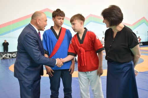 В Нурлате почтили память легендарного батыра: юбилейный турнир по борьбе на поясах собрал участников из всего Татарстана