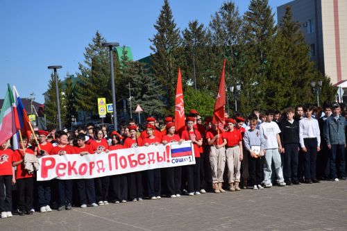 В Нурлате отжались на «Рекорд Победы»