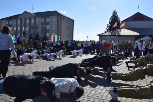 В Нурлате отжались на «Рекорд Победы»