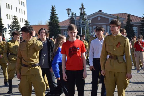 В Нурлате отжались на «Рекорд Победы»