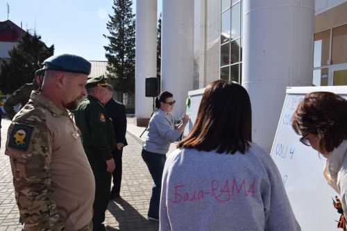 В Нурлате отжались на «Рекорд Победы»