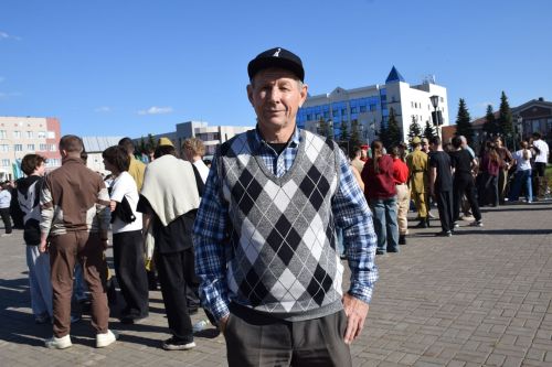 В Нурлате отжались на «Рекорд Победы»