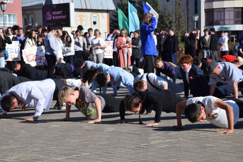 В Нурлате отжались на «Рекорд Победы»