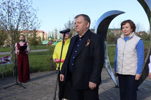В Нурлате заложили аллею «7Я»: живой символ единства поколений