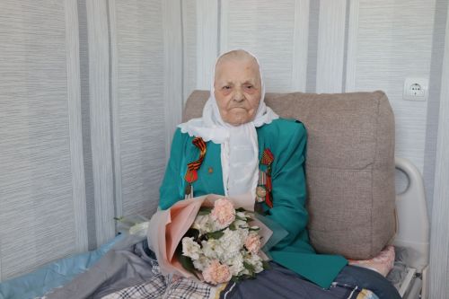 Нурлатта Бөек Ватан сугышында катнашкан Антонина Андреевна Агапованы котладылар