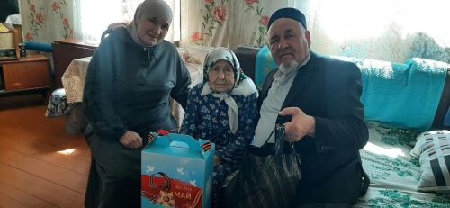 В Новоиглайкинском сельском поселении поздравили тружеников тыла с наступающим Днём Победы