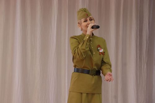 Дамир Ишкинеев поздравил подопечных Нурлатского дома-интерната с Днем Победы