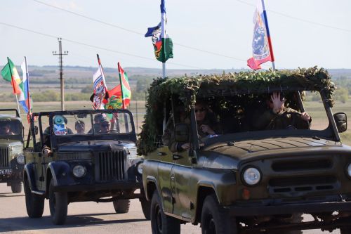 Нурлатцы провели автопробег в честь 81-й годовщины Великой Победы