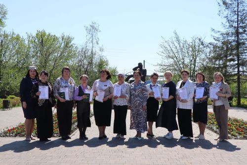 В Нурлате наградили победителей научно-практической конференции имени Габдуллы Кариева