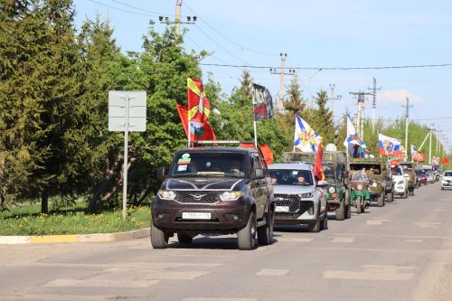 Нурлатцы провели автопробег в честь 81-й годовщины Великой Победы