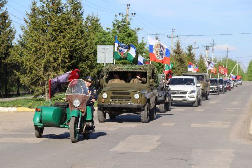 Нурлатцы провели автопробег в честь 81-й годовщины Великой Победы