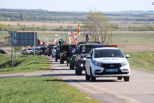 Нурлатцы провели автопробег в честь 81-й годовщины Великой Победы