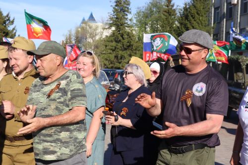 Нурлатцы провели автопробег в честь 81-й годовщины Великой Победы