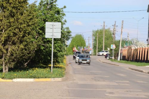 Нурлатцы провели автопробег в честь 81-й годовщины Великой Победы
