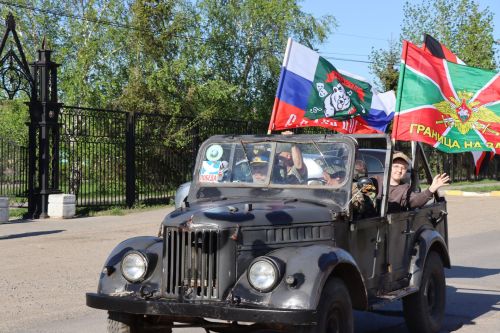 Нурлатцы провели автопробег в честь 81-й годовщины Великой Победы