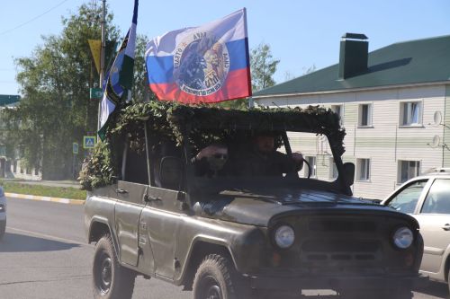 Нурлатцы провели автопробег в честь 81-й годовщины Великой Победы