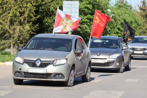Нурлатцы провели автопробег в честь 81-й годовщины Великой Победы