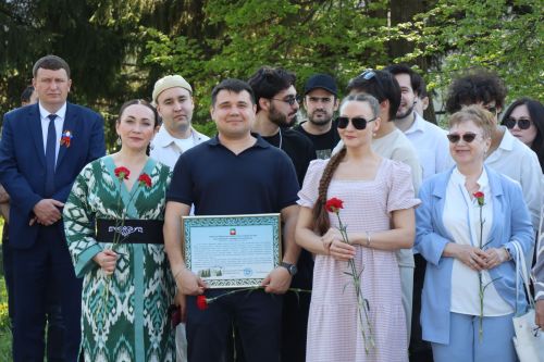 Свет путеводной звезды татарского театра: Нурлат торжественно встретил 140-летие Габдуллы Кариева