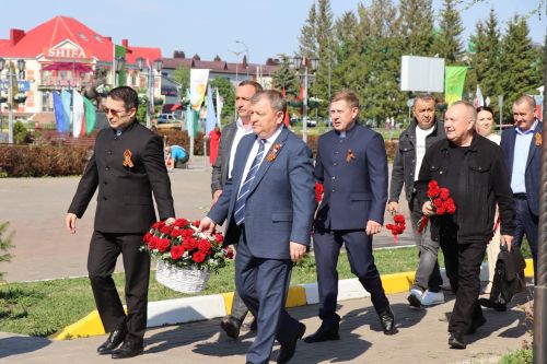 Свет путеводной звезды татарского театра: Нурлат торжественно встретил 140-летие Габдуллы Кариева