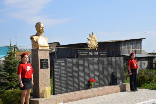 В Нурлате прошел традиционный забег памяти Героя Советского Союза Анатолия Кузнецова