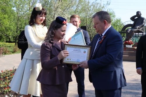 Свет путеводной звезды татарского театра: Нурлат торжественно встретил 140-летие Габдуллы Кариева