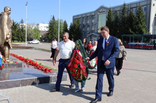 Нурлатцы почтили подвиг героев Великой Победы