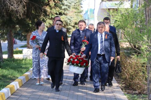 Свет путеводной звезды татарского театра: Нурлат торжественно встретил 140-летие Габдуллы Кариева