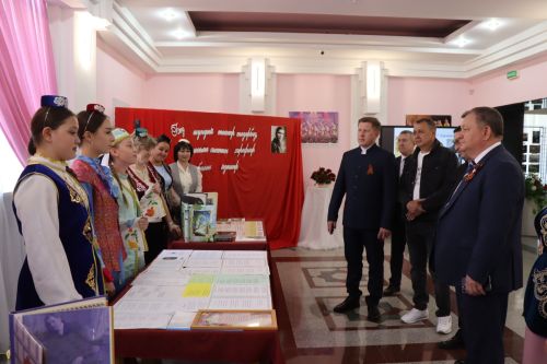 Свет путеводной звезды татарского театра: Нурлат торжественно встретил 140-летие Габдуллы Кариева