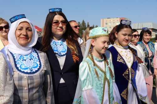 Свет путеводной звезды татарского театра: Нурлат торжественно встретил 140-летие Габдуллы Кариева