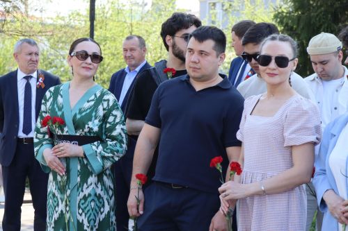 Свет путеводной звезды татарского театра: Нурлат торжественно встретил 140-летие Габдуллы Кариева