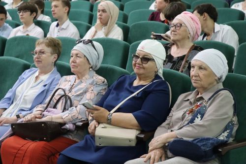 Свет путеводной звезды татарского театра: Нурлат торжественно встретил 140-летие Габдуллы Кариева