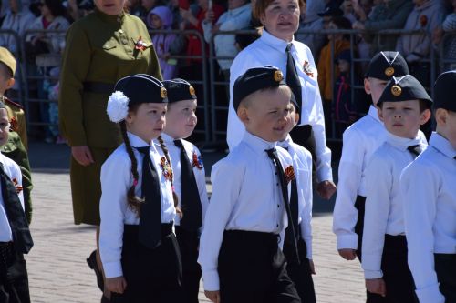В Нурлате прошел Парад Победы: подвигу героев и память, и слава
