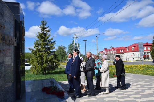 В День Победы в Нурлате почтили память ветеранов, внесших вклад в развитие района