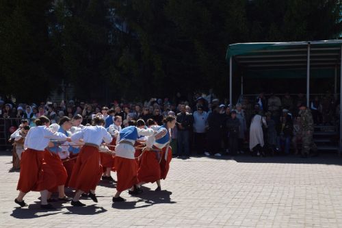 В Нурлате прошел Парад Победы: подвигу героев и память, и слава