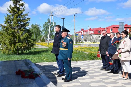 В День Победы в Нурлате почтили память ветеранов, внесших вклад в развитие района
