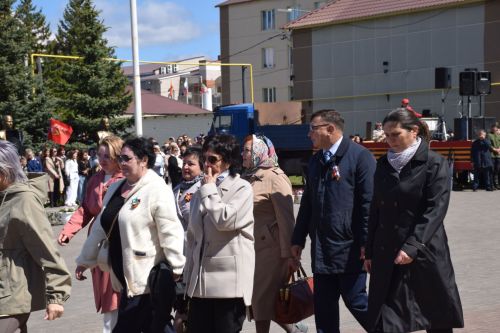 В Нурлате прошел Парад Победы: подвигу героев и память, и слава