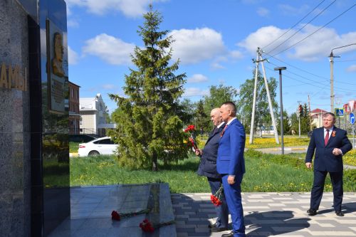 В День Победы в Нурлате почтили память ветеранов, внесших вклад в развитие района