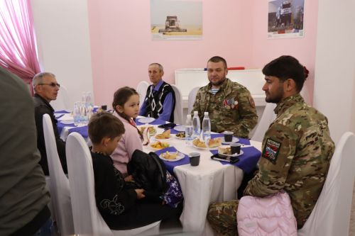 В Нурлате прошла торжественная встреча с участниками СВО и семьями героев в честь Дня Победы