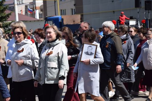 В Нурлате прошел Парад Победы: подвигу героев и память, и слава