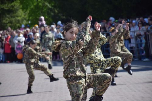 В Нурлате прошел Парад Победы: подвигу героев и память, и слава