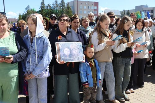 «Народный хор Победы» в Нурлате: сотни голосов исполнили главные песни весны 1945 года
