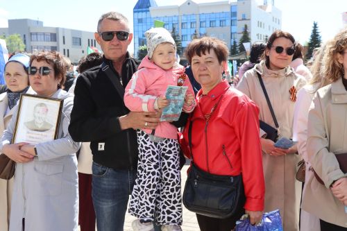 «Народный хор Победы» в Нурлате: сотни голосов исполнили главные песни весны 1945 года
