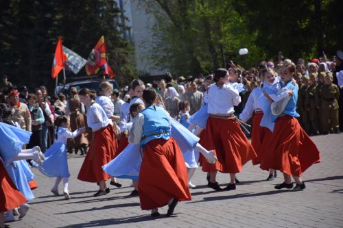 В Нурлате прошел Парад Победы: подвигу героев и память, и слава
