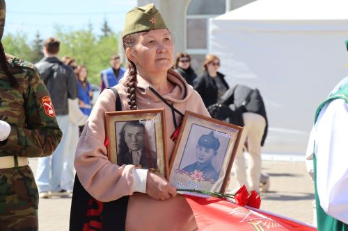 «Народный хор Победы» в Нурлате: сотни голосов исполнили главные песни весны 1945 года