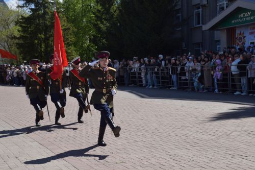 В Нурлате прошел Парад Победы: подвигу героев и память, и слава