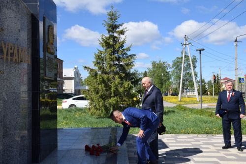 В День Победы в Нурлате почтили память ветеранов, внесших вклад в развитие района