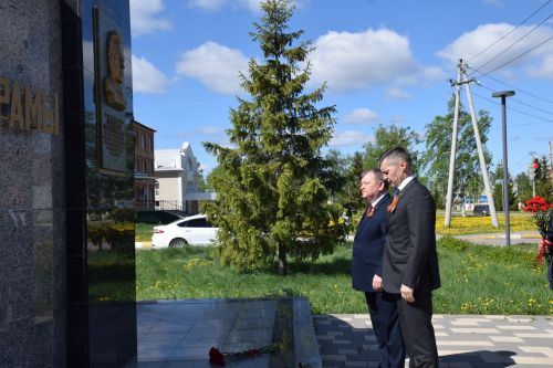 В День Победы в Нурлате почтили память ветеранов, внесших вклад в развитие района