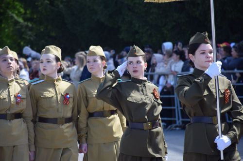 В Нурлате прошел Парад Победы: подвигу героев и память, и слава