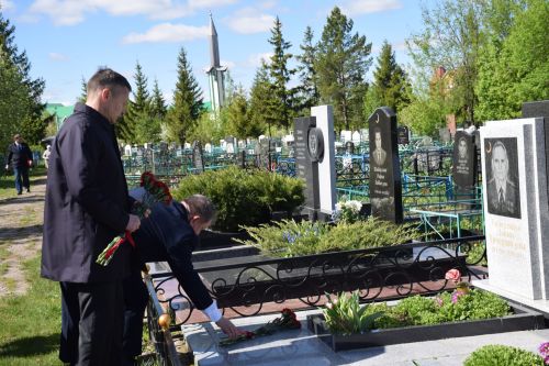 В День Победы в Нурлате почтили память ветеранов, внесших вклад в развитие района