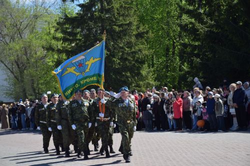 В Нурлате прошел Парад Победы: подвигу героев и память, и слава